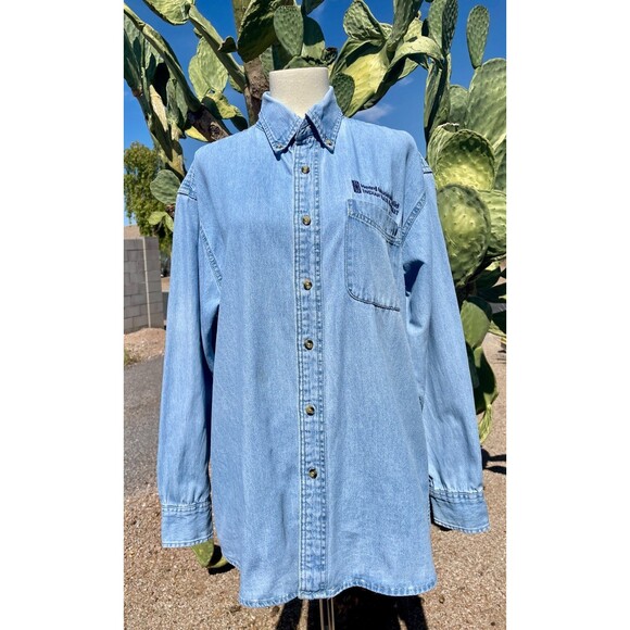Perfectly Distressed VTG Denim Button Down Long Sleeve Shirt Med Heard Museum M - Picture 1 of 9